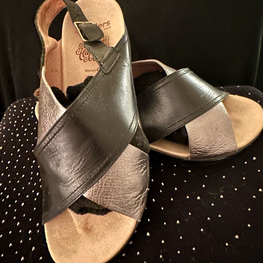 Wonders from Spain - Stylish Black and Gray Sandals/ Leather